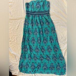 Vineyard Vines strapless maxi dress